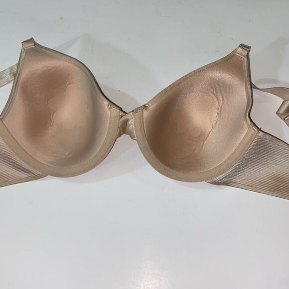 Barely There Tan Seamless Bra with Molded Cups Size M - Picture 5 of 7